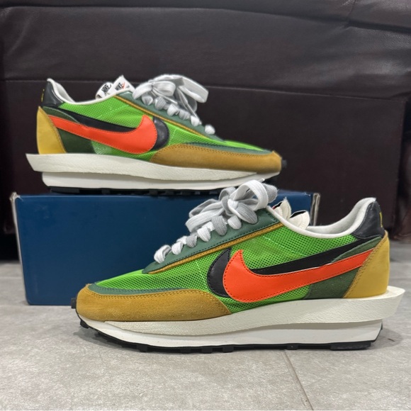 Size 9 - Sacai x Nike LDWaffle Green Gusto